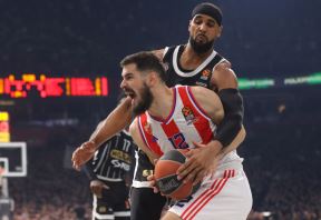Brendon Dejvis i Nikola Kalinić na derbiju Zvezda Partizan