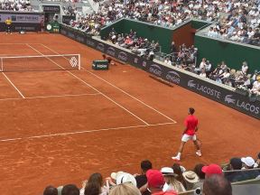 Novak Ðoković i saveti trenera 4.jpg
