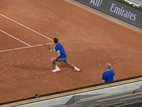 Novak Ðoković trenirao pola sata pre meča (3).jpg