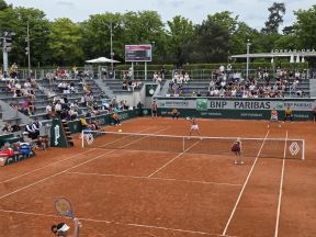 Olga Danilović i Anastasija Potapova napravile šou na Rolan Garosu