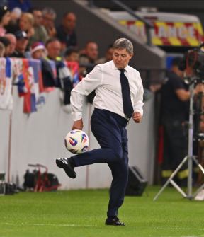 Dragan Stojković Piksi Srbija Andora 1.jpg