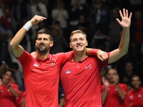 Srpski teniseri Novak Đoković i Hamad Međedović.