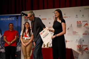 Filmski festival u Sopotu_dodela nagrada_(ara Milenković iz filmske kuće REŽIM preuzela Priznanje za Volju sinovljevu)_foto Belkisa Abdulović 06 copy.jpg