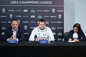 Nenad Lalatović u opremi Budućnosti.