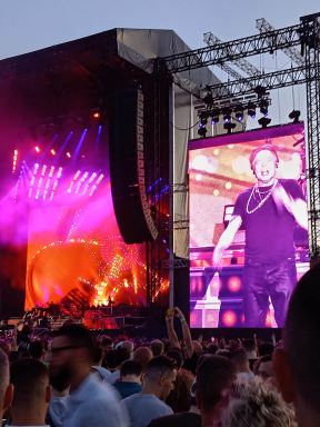 Guns and Roses Ušće (3).jpg