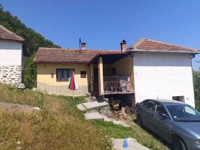 Ubistvo u Bajinoj bašti (2).jpg