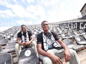 Novi fudbaleri Partizana, Nigerijci Nvulu i Abdulmalik.