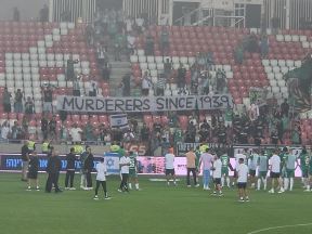 Transparent Makabi Haifa koji je razljutio Čehe.