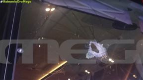 kamenovan autobus sa srpkim turistima u Grčkoj (3).jpg