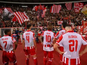 Fudbaleri Crvene zvezde posle poraza od Pafosa.