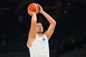 Zagrevanje reprezentacije Srbije pred utakmicu protiv Slovenije (3).JPG