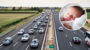 Beba ispala iz automobila u pokretu.jpg