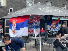 Navijači Srbije u Rigi pred meč sa Estonijom (1).jpg