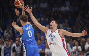 Nikola Jokić na meču protiv Estonije