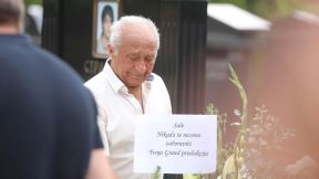 Čovek ostavio potresnu poruku na grobu (1).jpg