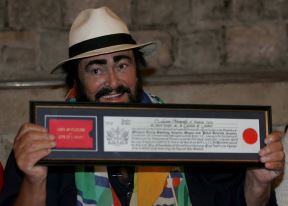 Lučano Pavaroti (1).jpg
