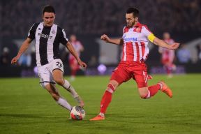 Janis Karabeljov i Mirko Ivanić u duelu na derbiju Partizan Zvezda
