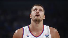 Nikola Jokić u belom dresu.