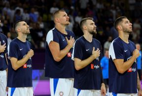 Nikola Jokić intoniranje himne