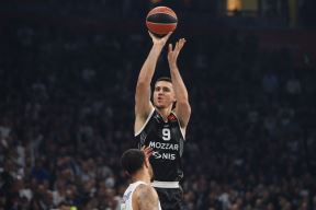 Partizan - Efes  (3).JPG