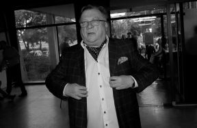 Halid Bešlić (1).jpg