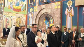 Uroš Živković krstio sina Lazara 2.jpg
