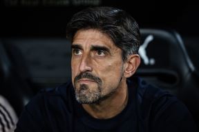 Veljko Paunović na klupi Ovijeda