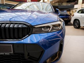 BMW 3 (4).jpg