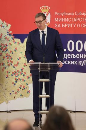 Vučić obraćanje