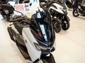 Yamaha NMAX (2).jpg