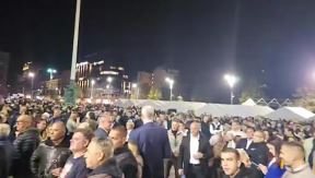 Skup ispred Skupštine (3).jpg