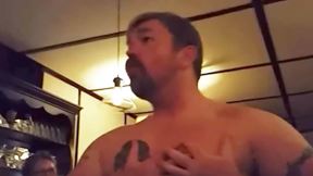Američki političar istetovirao nacistički simbol.jpg