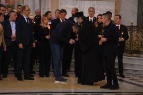 Parastos u Hramu Svetog Save za stradale u padu nadstrešnice u Novom Sadu (8).jpg