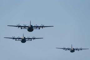 Herkules C-130 4.jpg