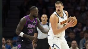 Nikola Jokić i Džulijus Randl u duelu na Denver Minesota