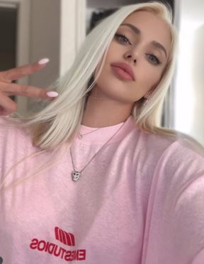 Lana Skolaro