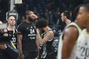 Tuga Duejna Vašingtona posle poraza Partizana od Fenerbahčea