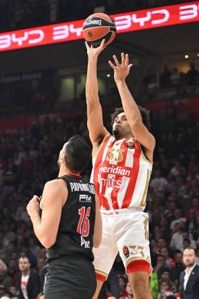 Crvena zvezda Olimpijakos  (3).jpg