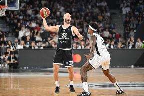 Nik Kalates organizuje napad Partizana
