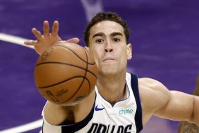Dwight Powell (2).jpg