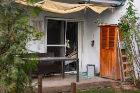 Oštećeno nekoliko kuća prilikom detonacije bombe iz Drugog svetskog rata (4).jpg