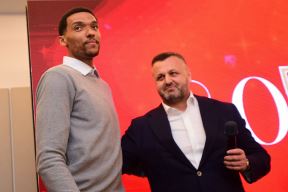 Džoel Bolomboj na novogodišnjem koktelu Crvene zvezde