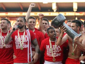 Golman Crvene zvezde Boban Bajković na proslavi titule u sezoni 2013/14.