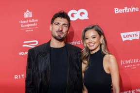 Mats Humels i Nikola Kavanis na crvenom tepihu