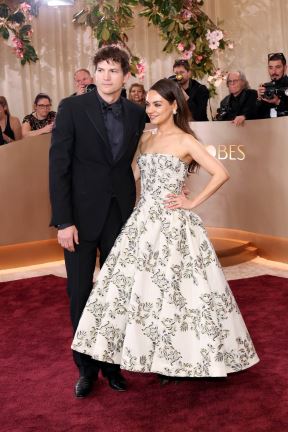 Mila Kunis Ešton Kučer (1).jpg