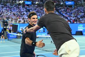 Pozdrav Federera i Đokovića
