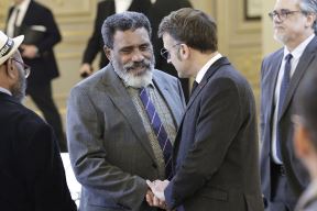 Emanuel Makron (5).jpg