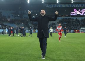 Dejan Stanković slavi pobedu Zvezde protiv Malmea