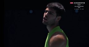 Karlos Alkaraz skida sat na Australijan openu (1).jpg