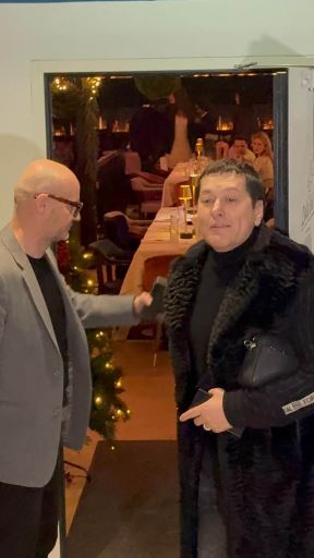 Aco Pejovic stigao kod Ognjena Amidzica na slavlje Bezuspesno pokusao da izbegne medije (3).jpg